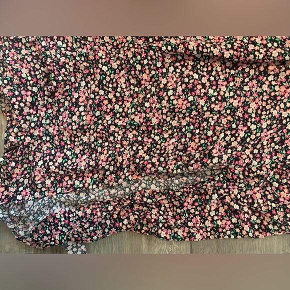 Floral Two Piece Set - Picture 4 of 4